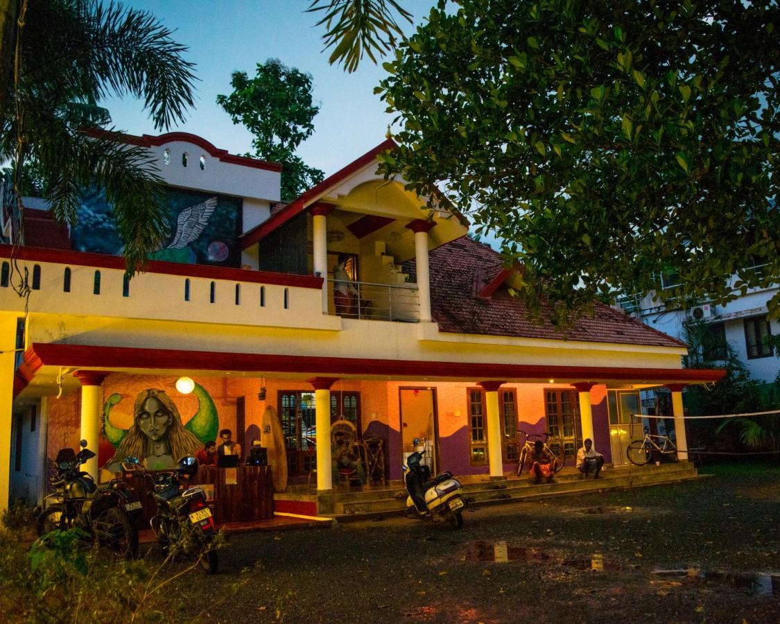 Hostelexp, Varkala - A Beach Town Hostel 외부 사진